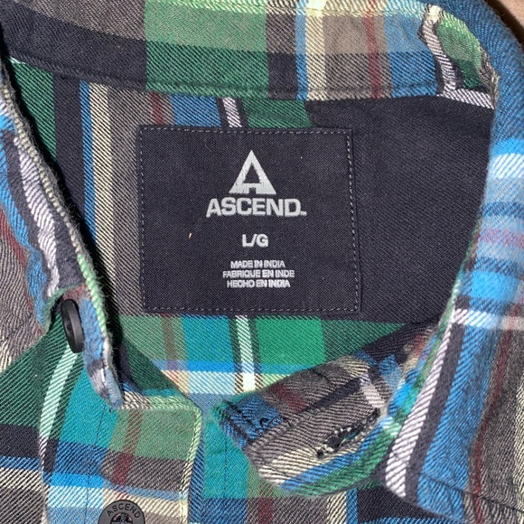 Ascend size large premium flannel - Picture 9 of 10